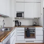 Helsinki South Central Apt Kaleva
